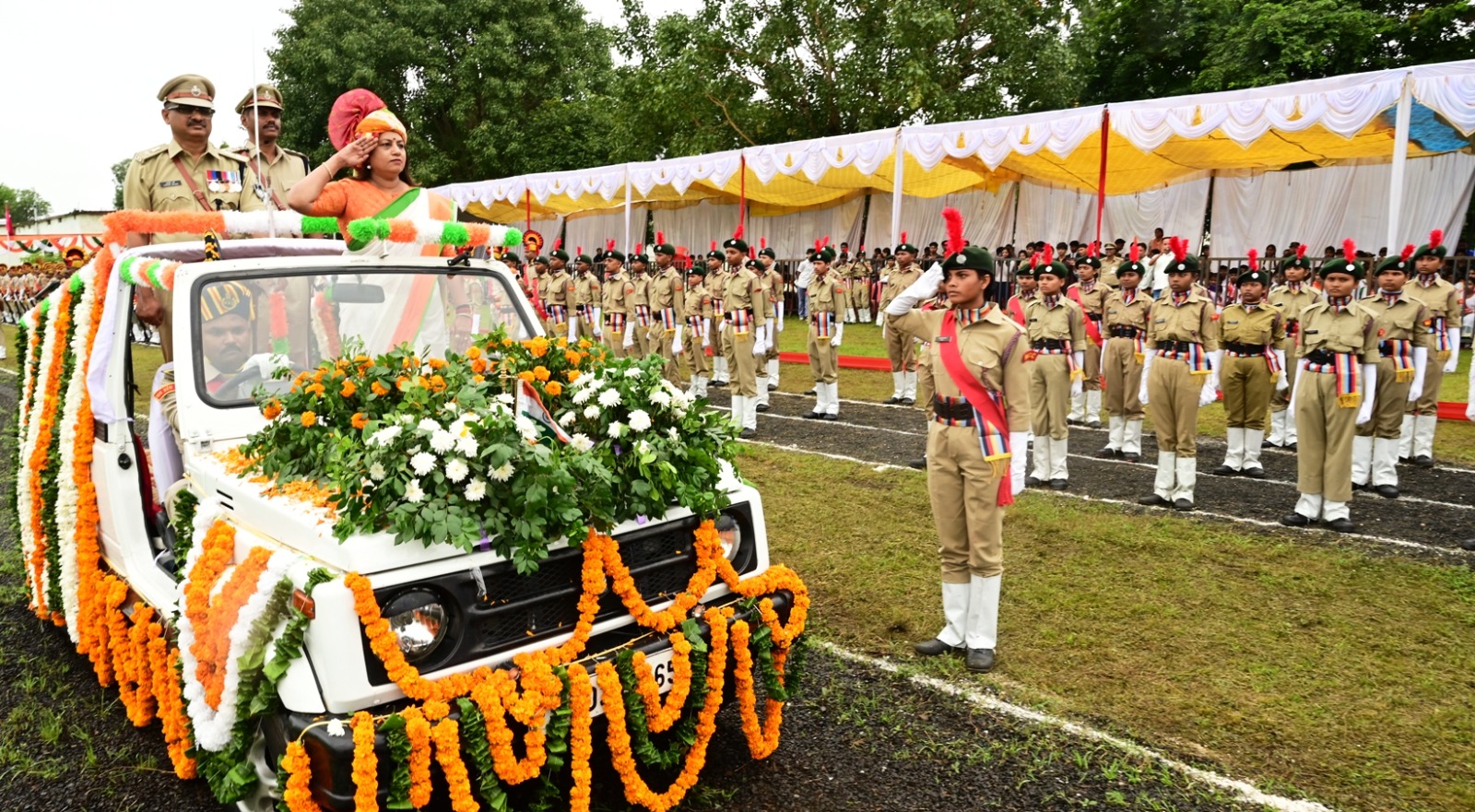 स्वतंत्रता दिवस समारोह मार्च फास्ट 